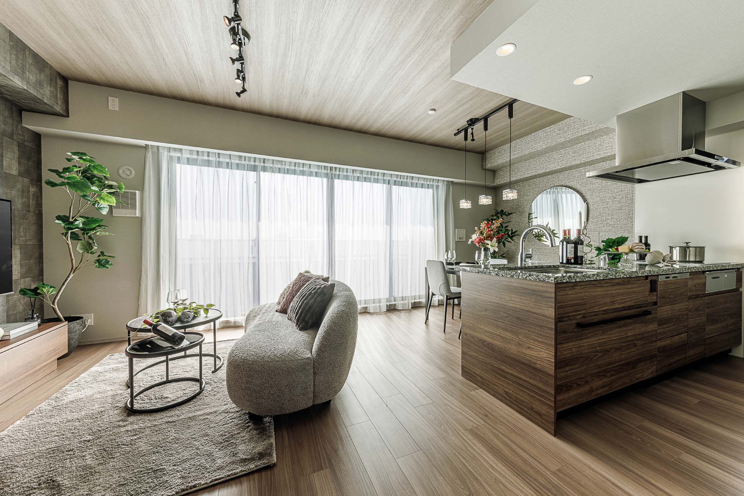 LIVING DINING KITCHEN（Oタイプ1001号室）