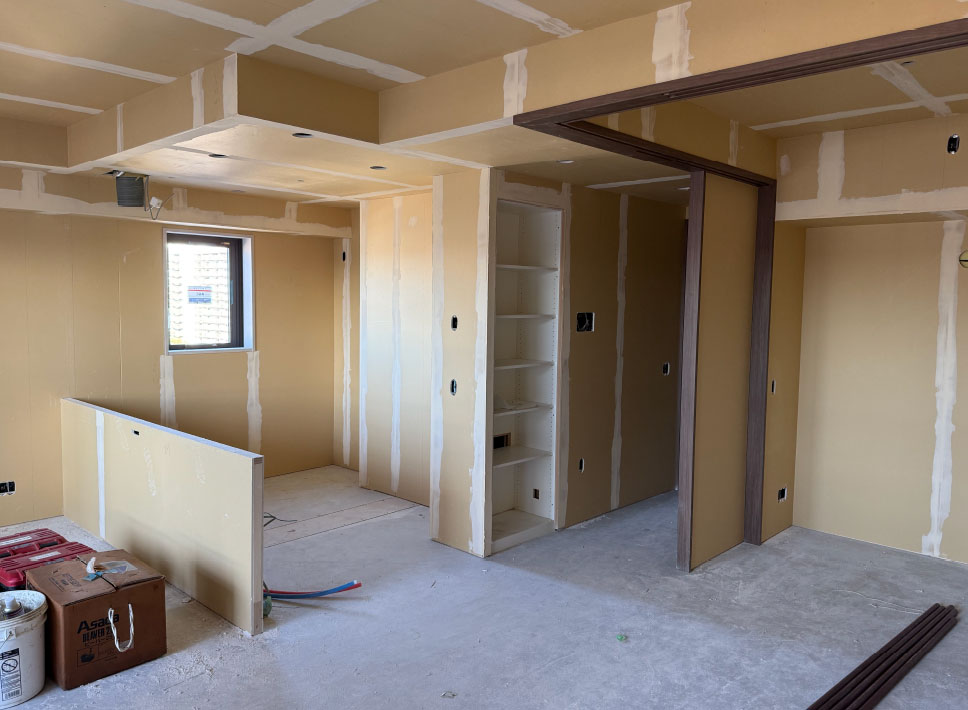 南棟10階 天井・壁ボード下地