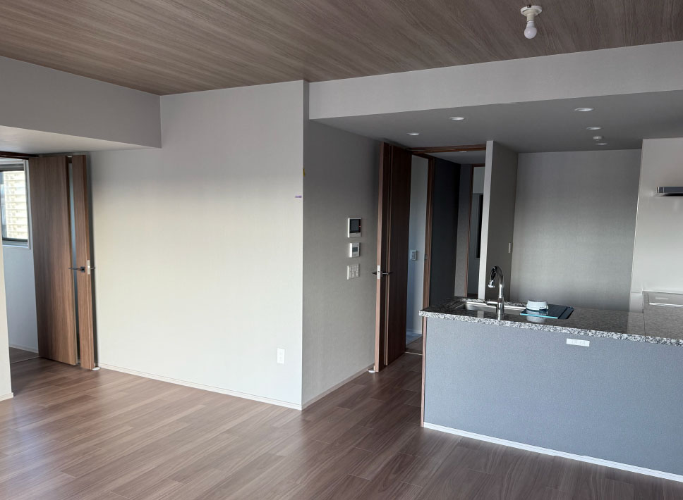 南棟7階 室内仕上げ